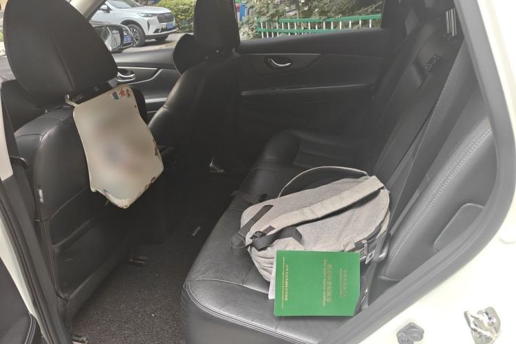 Used Nissan X-Trail 2014 2.0L CVT Comfort Edition 2WD Left Rear Seat