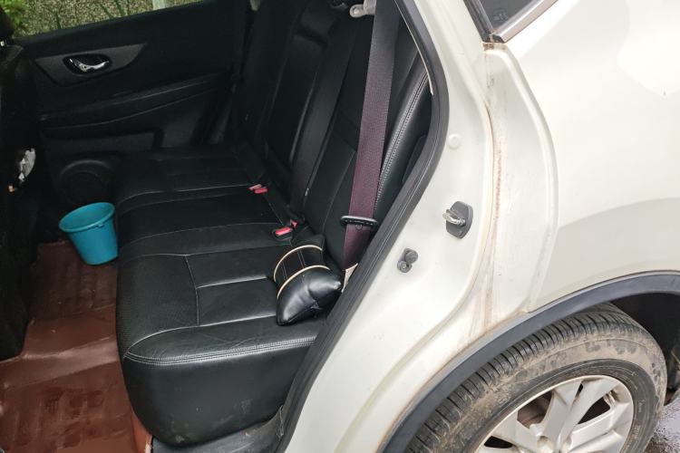 Used Nissan X-Trail 2014 2.0L CVT Comfort Edition 2WD Left Rear Seat