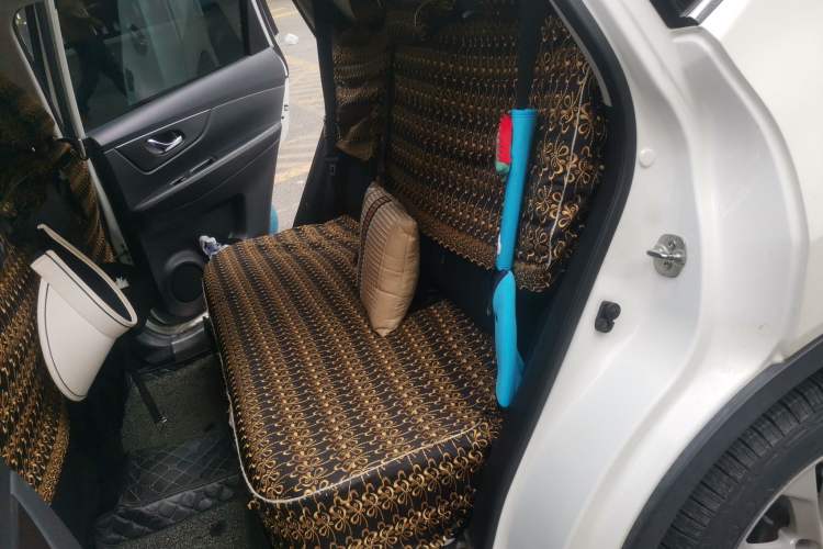 Used Nissan X-Trail 2014 2.0L CVT Comfort Edition 2WD Left Rear Seat