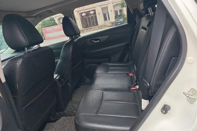 Used Nissan X-Trail 2014 2.0L CVT Comfort Edition 2WD Left Rear Seat