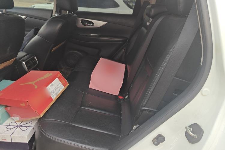 Used Nissan X-Trail 2014 2.0L CVT Comfort Edition 2WD Left Rear Seat