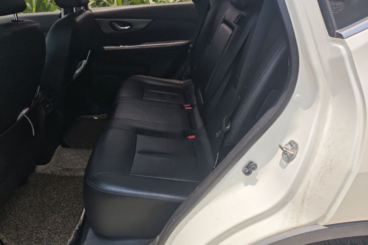 Used Nissan X-Trail 2014 2.0L CVT Smart Edition 2WD Left Rear Seat