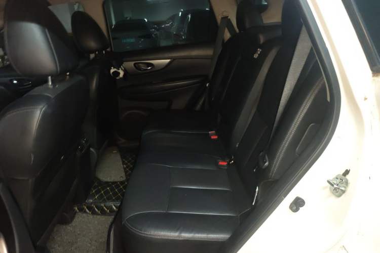 Used Nissan X-Trail 2014 2.0L CVT Comfort Edition 2WD Left Rear Seat