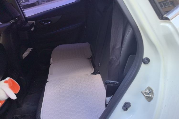Used Nissan X-Trail 2014 2.0L CVT Comfort Edition 2WD Left Rear Seat