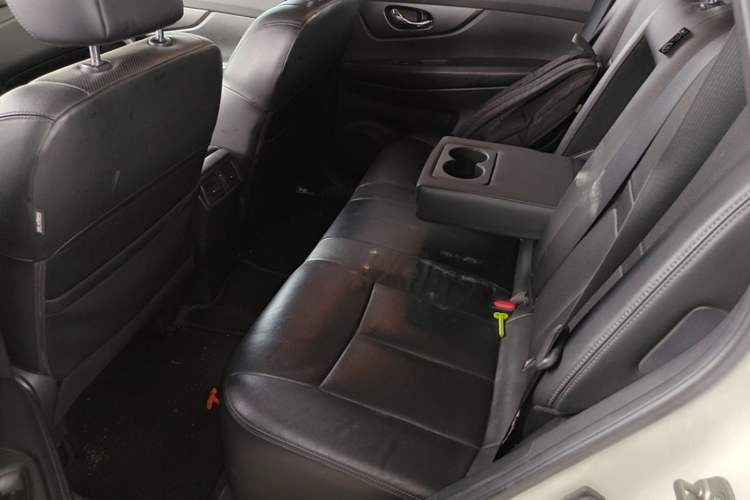 Used Nissan X-Trail 2014 2.0L CVT Comfort Edition 2WD Left Rear Seat