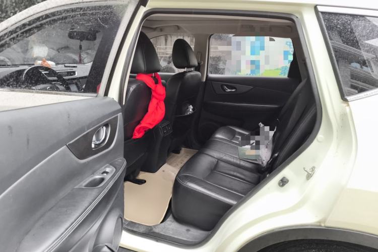 Used Nissan X-Trail 2014 2.0L CVT Comfort Edition 2WD Left Rear Seat