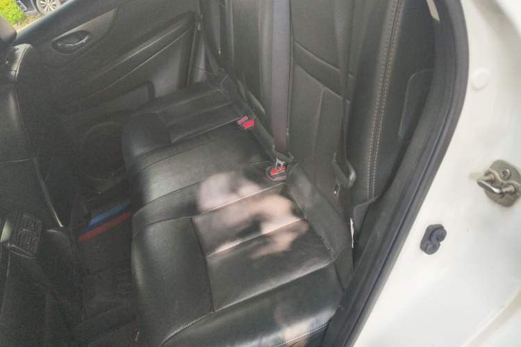 Used Nissan X-Trail 2014 2.0L CVT Smart Edition 2WD Left Rear Seat