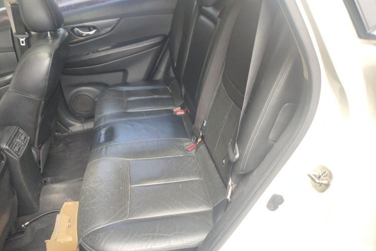 Used Nissan X-Trail 2014 2.5L CVT Luxury Edition 4WD Left Rear Seat