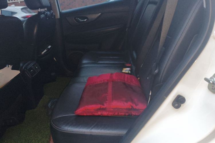 Used Nissan X-Trail 2014 2.0L CVT Comfort Edition 2WD Left Rear Seat
