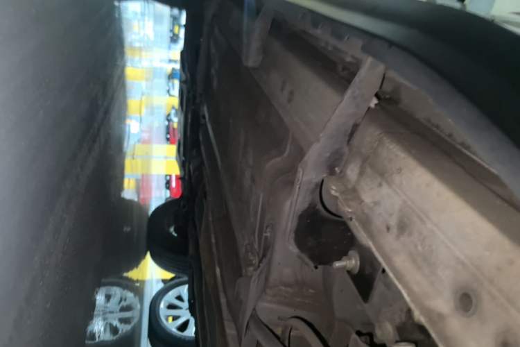 Used Nissan X-Trail 2014 2.0L CVT Comfort Edition 2WD Left Side Sill