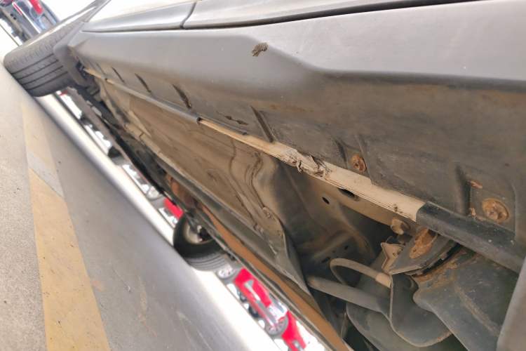Used Nissan X-Trail 2014 2.0L CVT Comfort Edition 2WD Left Side Sill