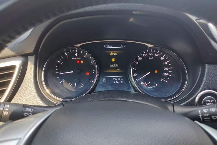 Used Nissan X-Trail 2014 2.0L CVT Comfort Edition 2WD Odometer Close Up