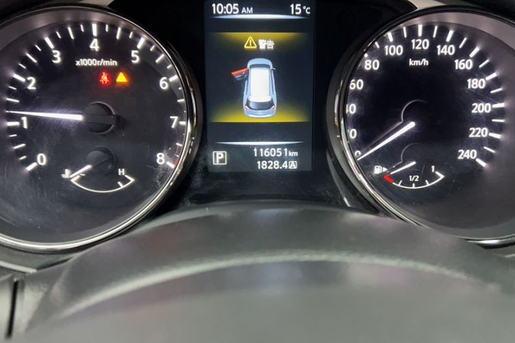 Used Nissan X-Trail 2014 2.0L CVT Comfort Edition 2WD Odometer Close Up