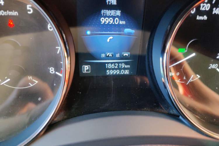Used Nissan X-Trail 2014 2.0L CVT Comfort Edition 2WD Odometer Close Up