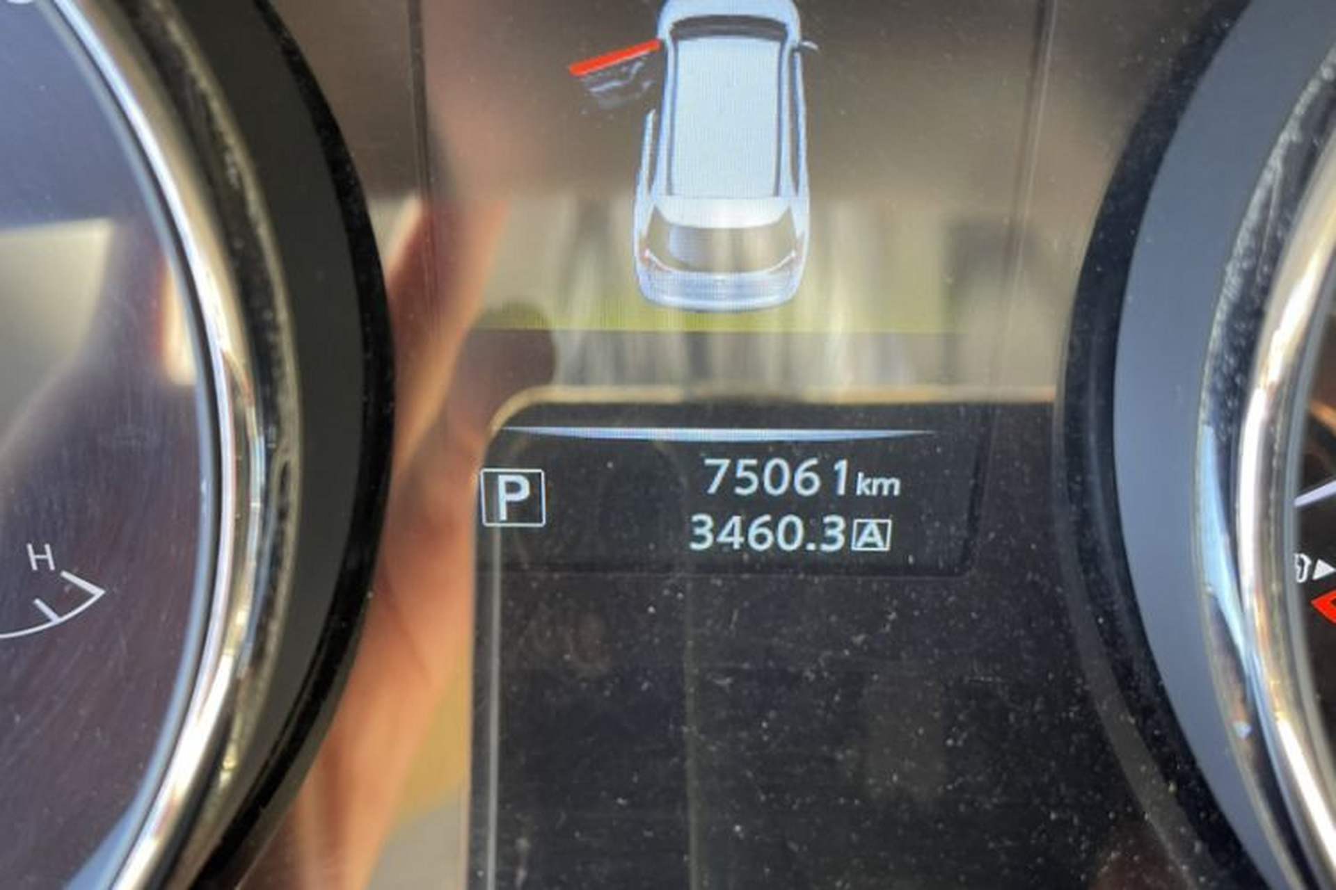 Used Nissan X-Trail 2014 2.0L CVT Comfort Edition 2WD Odometer Close Up