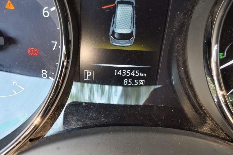 Used Nissan X-Trail 2014 2.0L CVT Comfort Edition 2WD Odometer Close Up