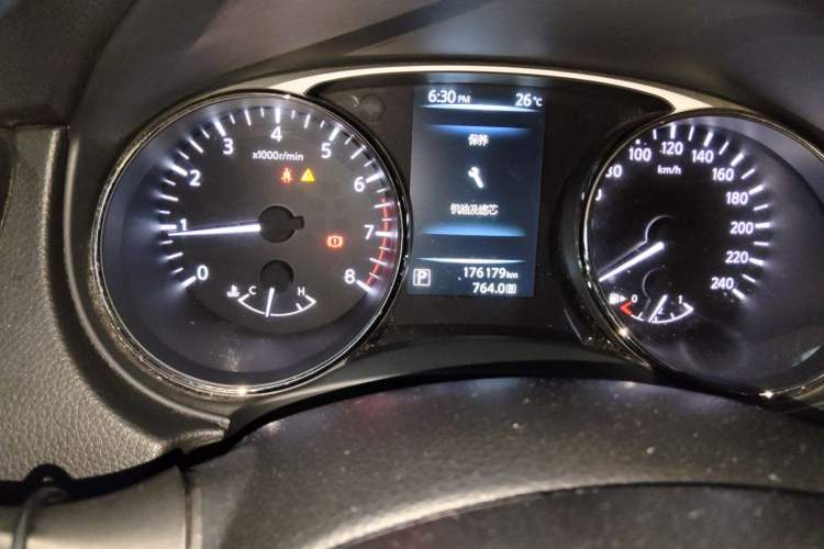 Used Nissan X-Trail 2014 2.0L CVT Comfort Edition 2WD Odometer Close Up
