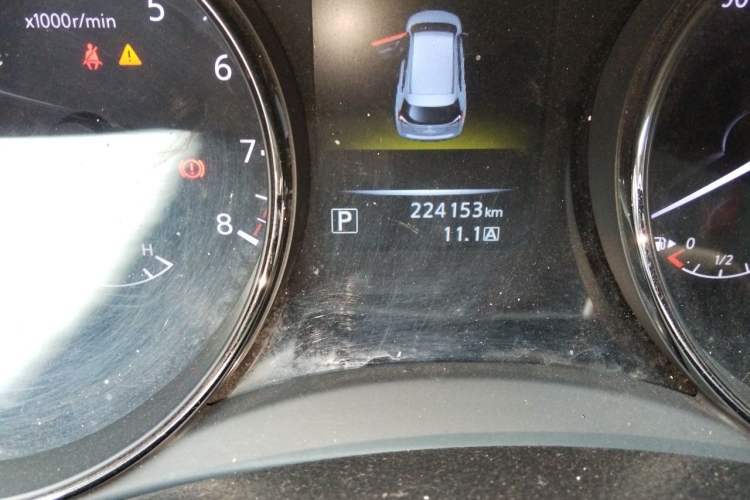 Used Nissan X-Trail 2014 2.0L CVT Comfort Edition 2WD Odometer Close Up