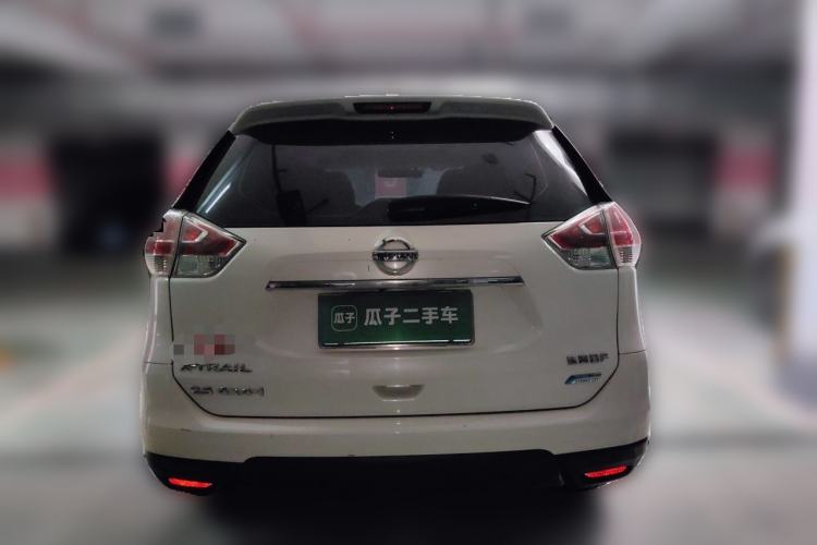 Used Nissan X-Trail 2014 2.5L CVT Luxury Edition 4WD Rear