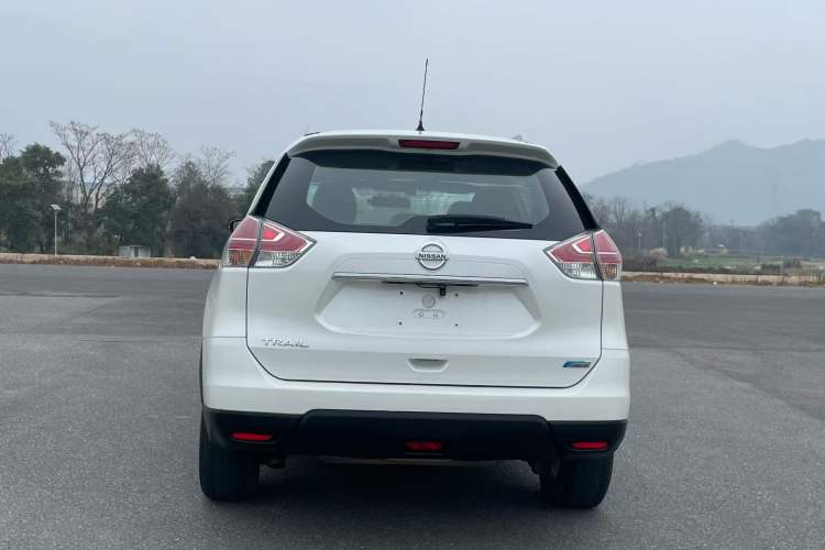Used Nissan X-Trail 2014 2.0L CVT Comfort Edition 2WD Rear