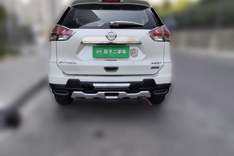 Used Nissan X-Trail 2014 2.5L CVT Luxury Edition 4WD Rear