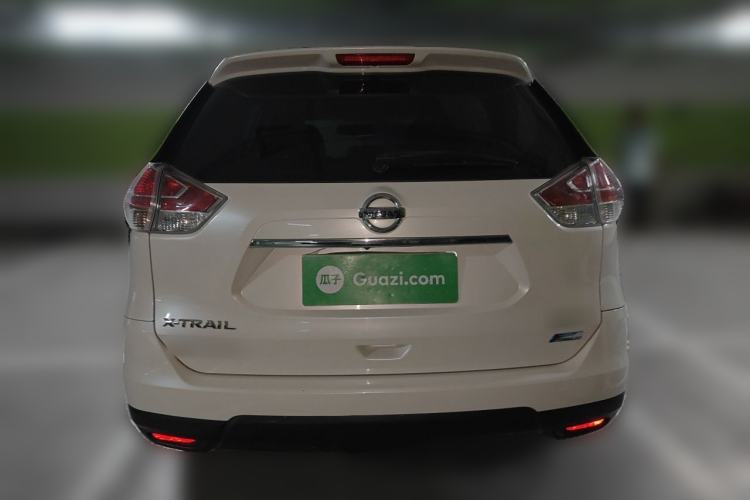 Used Nissan X-Trail 2014 2.5L CVT Luxury Edition 4WD Rear