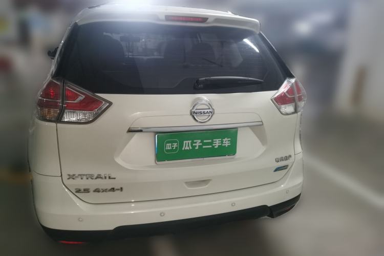 Used Nissan X-Trail 2014 2.5L CVT Luxury Edition 4WD Rear