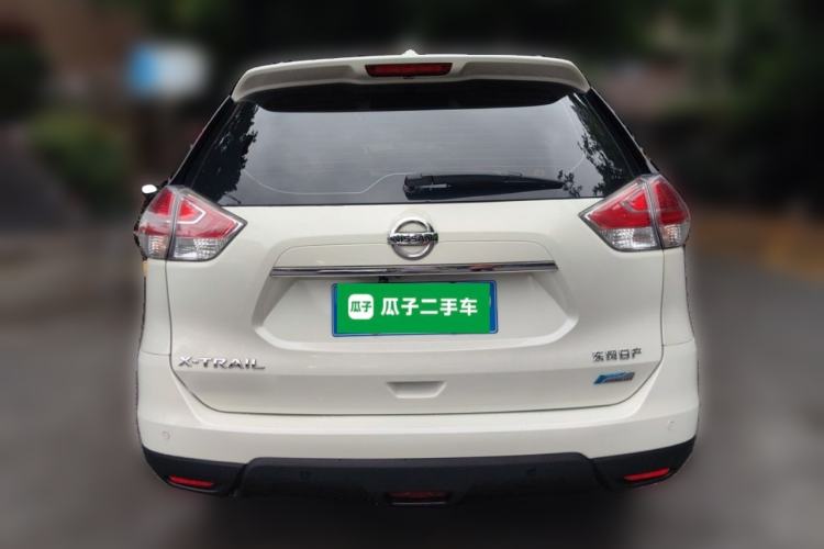 Used Nissan X-Trail 2014 2.5L CVT Luxury Edition 4WD Rear