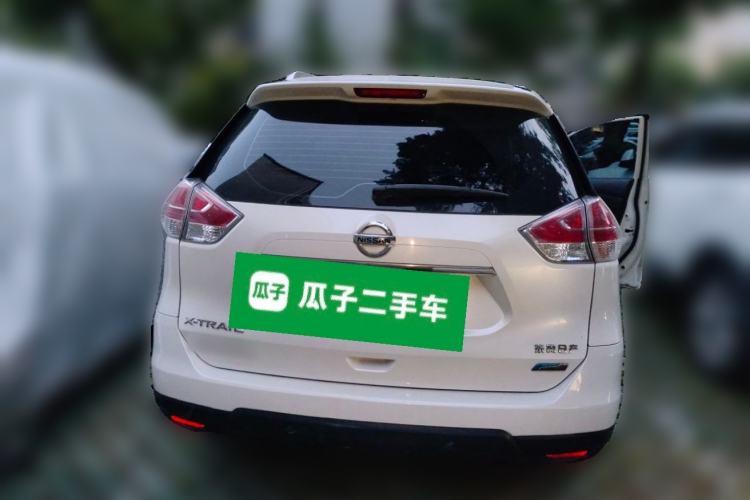 Used Nissan X-Trail 2014 2.5L CVT Luxury Edition 4WD Rear