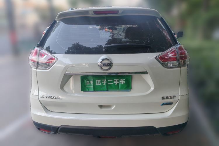 Used Nissan X-Trail 2014 2.5L CVT Luxury Edition 4WD Rear