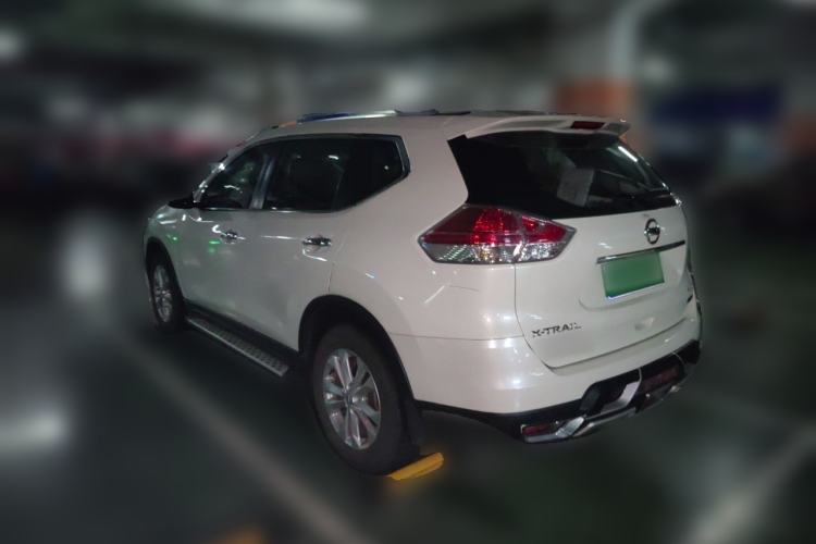 Used Nissan X-Trail 2014 2.5L CVT Leading Edition 4WD Rear Left 45 Deg