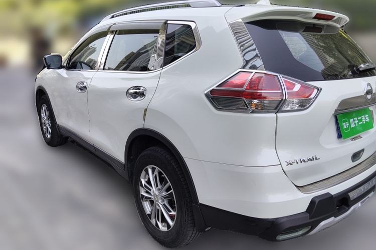 Used Nissan X-Trail 2014 2.5L CVT Luxury Edition 4WD Rear Left 45 Deg