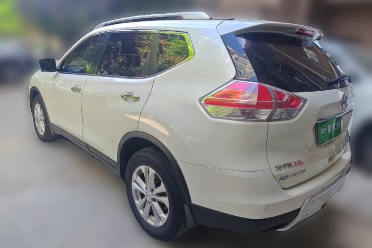 Used Nissan X-Trail 2014 2.5L CVT Luxury Edition 4WD Rear Left 45 Deg