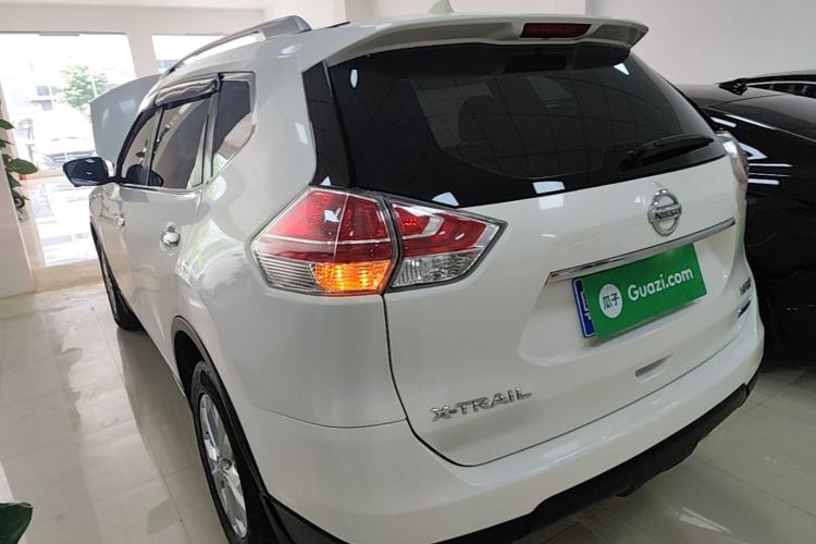 Used Nissan X-Trail 2014 2.5L CVT Luxury Edition 4WD Rear Left 45 Deg