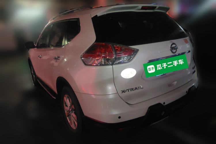 Used Nissan X-Trail 2014 2.5L CVT Leading Edition 4WD Rear Left 45 Deg