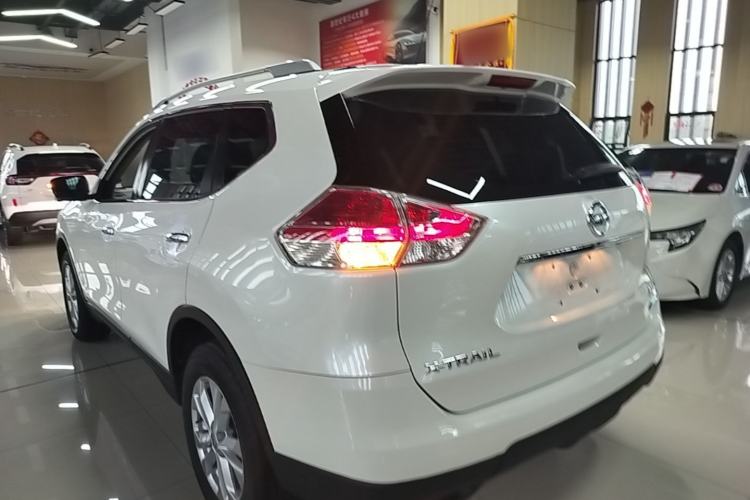 Used Nissan X-Trail 2014 2.0L CVT Comfort Edition 2WD Rear Left 45 Deg