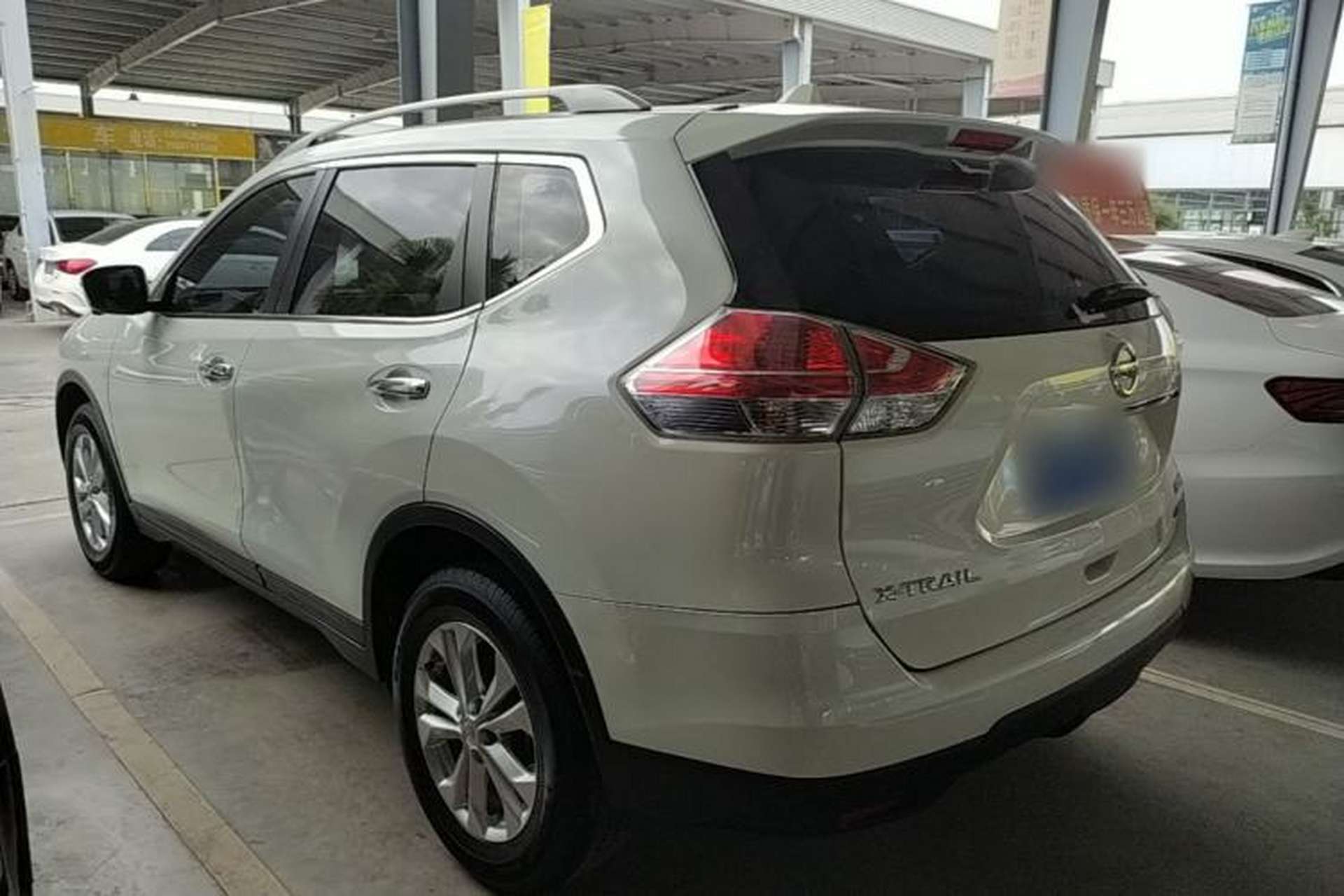 Used Nissan X-Trail 2014 2.0L CVT Comfort Edition 2WD Rear Left 45 Deg