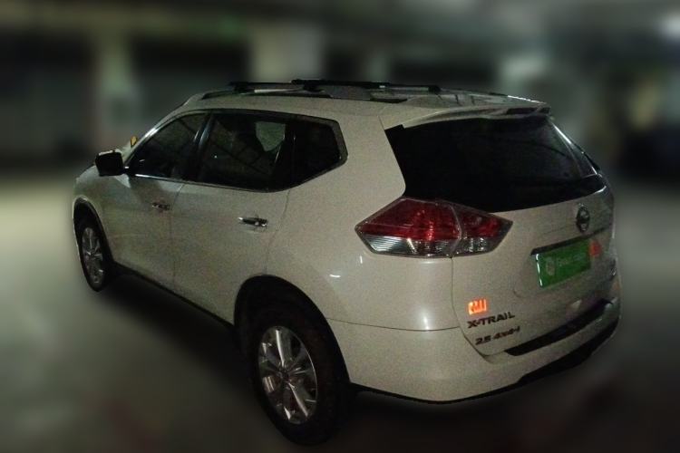 Used Nissan X-Trail 2014 2.5L CVT Luxury Edition 4WD Rear Left 45 Deg