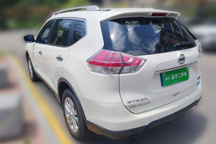 Used Nissan X-Trail 2014 2.5L CVT Luxury Edition 4WD Rear Left 45 Deg