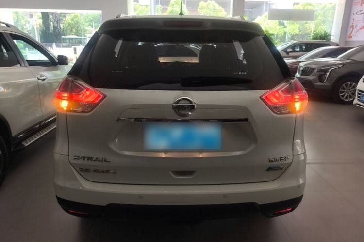 Used Nissan X-Trail 2014 2.5L CVT Leading Edition 4WD Rear