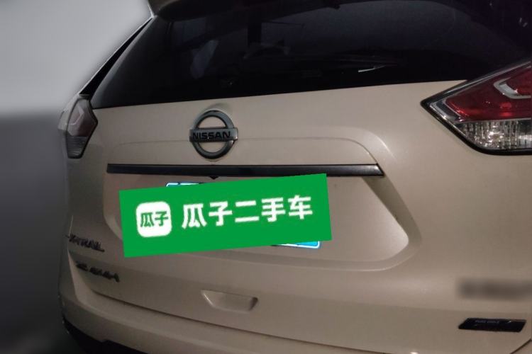 Used Nissan X-Trail 2014 2.5L CVT Luxury Edition 4WD Rear