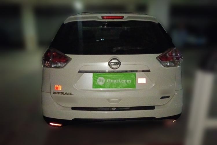 Used Nissan X-Trail 2014 2.5L CVT Luxury Edition 4WD Rear