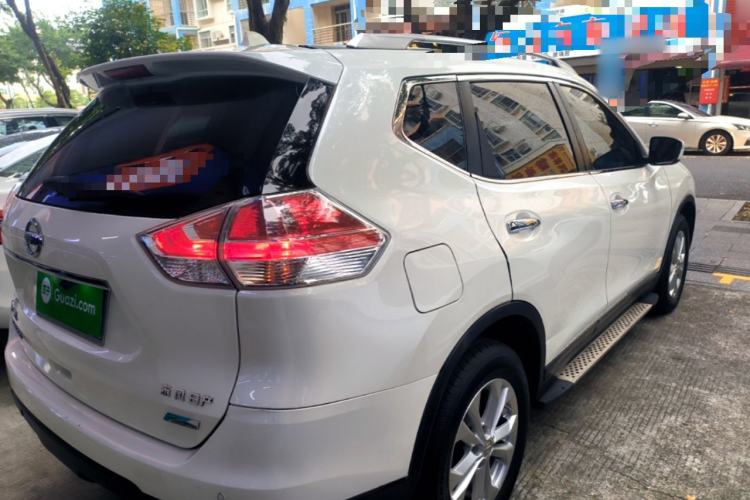 Used Nissan X-Trail 2014 2.5L CVT Leading Edition 4WD Rear Right 45 Deg