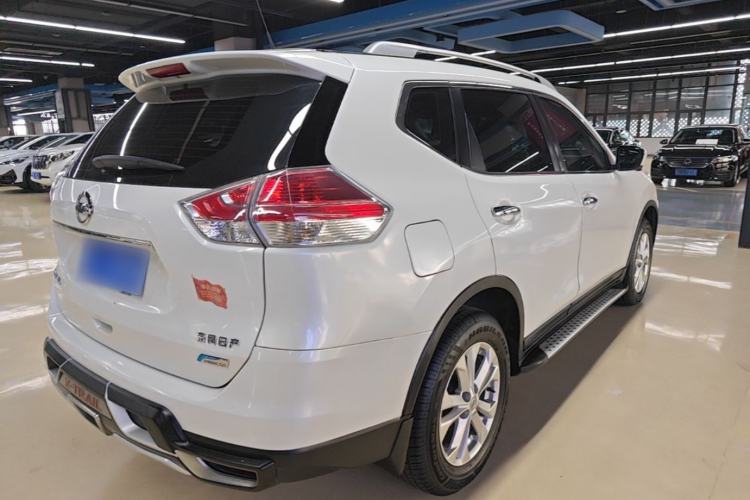 Used Nissan X-Trail 2014 2.0L CVT Comfort Edition 2WD Rear Right 45 Deg