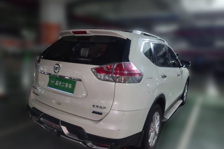 Used Nissan X-Trail 2014 2.5L CVT Leading Edition 4WD Rear Right 45 Deg