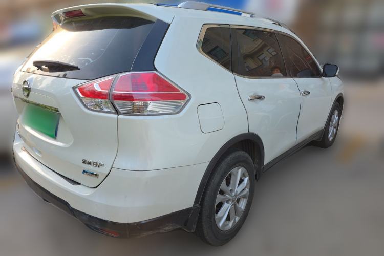 Used Nissan X-Trail 2014 2.5L CVT Leading Edition 4WD Rear Right 45 Deg