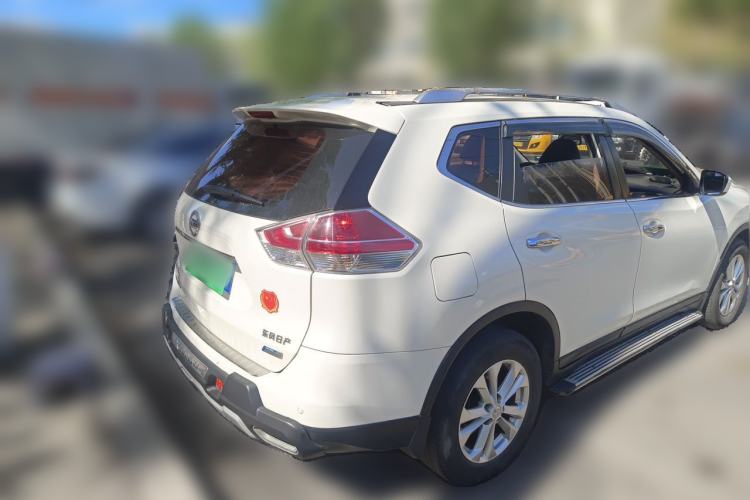 Used Nissan X-Trail 2014 2.5L CVT Leading Edition 4WD Rear Right 45 Deg