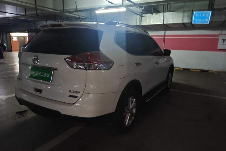 Used Nissan X-Trail 2014 2.0L CVT Comfort Edition 2WD Rear Right 45 Deg
