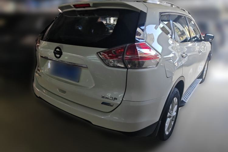 Used Nissan X-Trail 2014 2.0L CVT Comfort Edition 2WD Rear Right 45 Deg