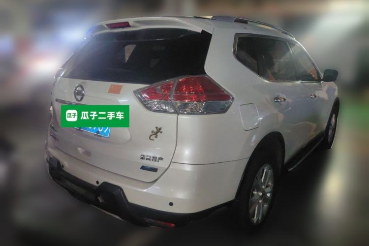 Used Nissan X-Trail 2014 2.5L CVT Leading Edition 4WD Rear Right 45 Deg